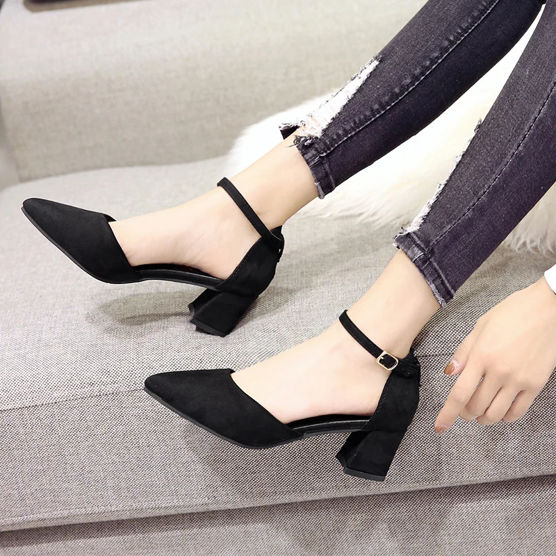 EOEODOIT 5 cm Women Med Heels Shoes Pointy Toe Ankle Buckle Pumps Summer Autumn Female Shallow Mouth Sandals
EOEODOIT 5 cm Women Med Heels Shoes Pointy Toe Ankle Buckle Pumps Summer Autumn Female Shallow Mouth Sandals