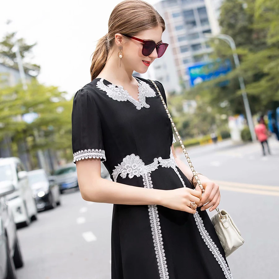 VERDEJULIAY Black Casual Dress 2019 Summer Fashion Luxury Elegant Lace Patchwork Short Sleeve Slim Ladies Women dress
VERDEJULIAY Black Casual Dress 2019 Summer Fashion Luxury Elegant Lace Patchwork Short Sleeve Slim Ladies Women dress