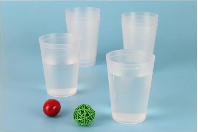 Factory direct sale Plastic transparent cup shatterproof with scales 200 ml Environmental pp material Measuring cups
Factory direct sale Plastic transparent cup shatterproof with scales 200 ml Environmental pp material Measuring cups