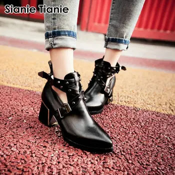Sianie Tianie pointed toe chunky high heels female motorcyle boots punk gothic woman ankle boots with studded rivets cross strap
Sianie Tianie pointed toe chunky high heels female motorcyle boots punk gothic woman ankle boots with studded rivets cross strap