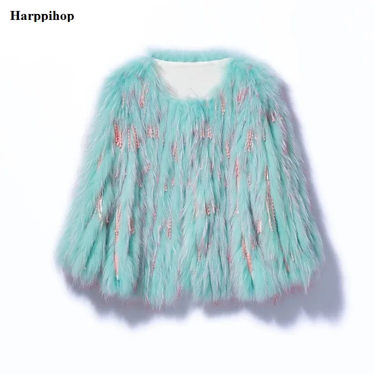 New Natural raccoon fur fox Fur Coat Women's Top Fashion Knitted white raccoon fur Coat tassel decorection metal strip H82605
New Natural raccoon fur fox Fur Coat Women's Top Fashion Knitted white raccoon fur Coat tassel decorection metal strip H82605