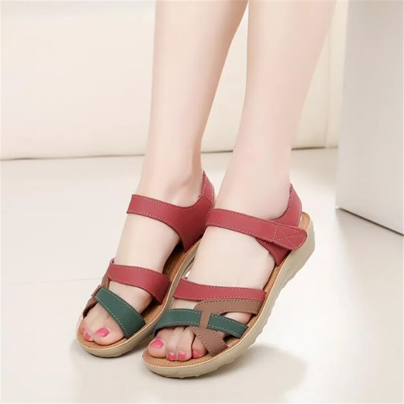 DIWEINI Leather Women Sandals Soft Bottom Mother Sandals Peep Toe Fashion Ladies Sandals 2019 Summer Flat Sandals Female Shoes
DIWEINI Leather Women Sandals Soft Bottom Mother Sandals Peep Toe Fashion Ladies Sandals 2019 Summer Flat Sandals Female Shoes
