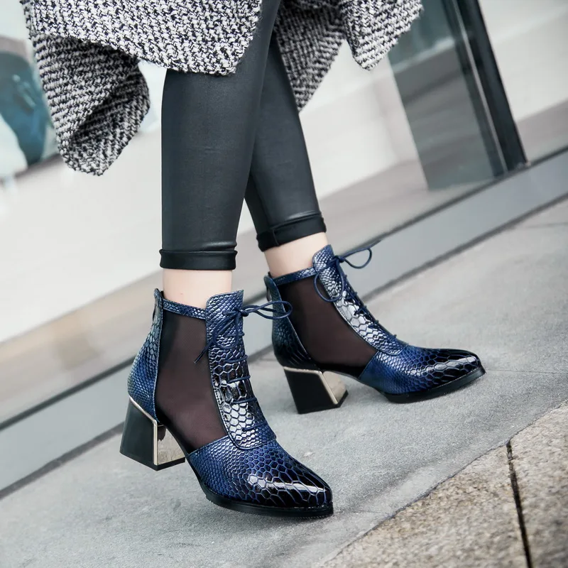 2019 Fashion Women Ankle Boots Summer High Heels Platform Motorcycle Boots Fashion Lace-up Black Ladies Shoes Plus Size 34-43
2019 Fashion Women Ankle Boots Summer High Heels Platform Motorcycle Boots Fashion Lace-up Black Ladies Shoes Plus Size 34-43