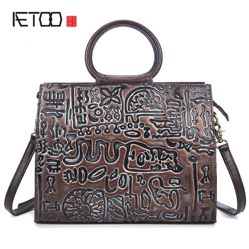 EUMOAN New handmade leather bag retro embossed brush color old head layer cowhide shoulder handbag factory wholesale
EUMOAN New handmade leather bag retro embossed brush color old head layer cowhide shoulder handbag factory wholesale