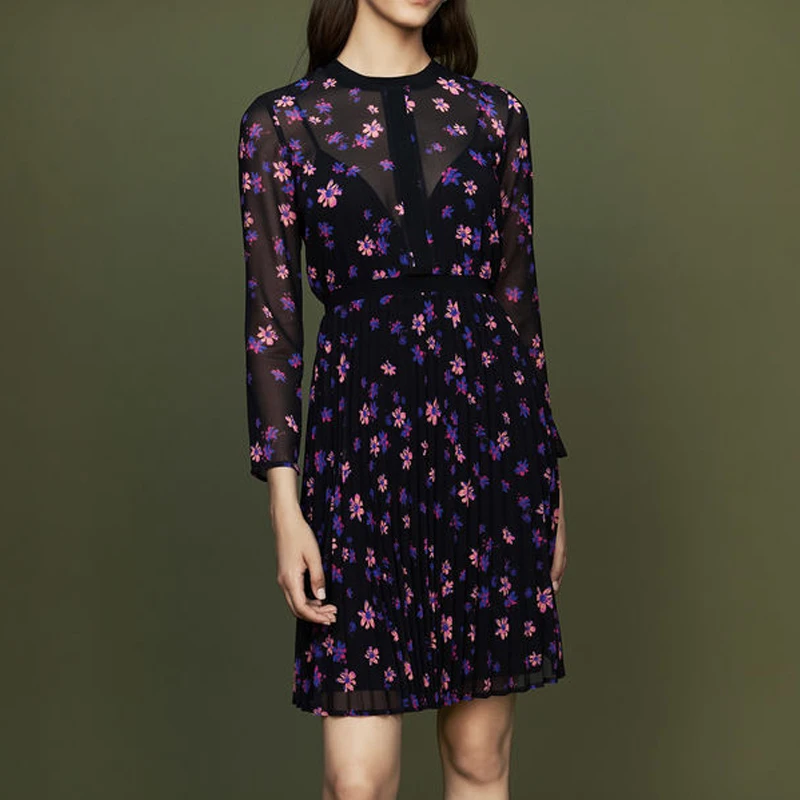 Women Dress 2018 Autumn and Winter New Printed Flower Long Sleeve Tunic Pleated Dress
Women Dress 2018 Autumn and Winter New Printed Flower Long Sleeve Tunic Pleated Dress