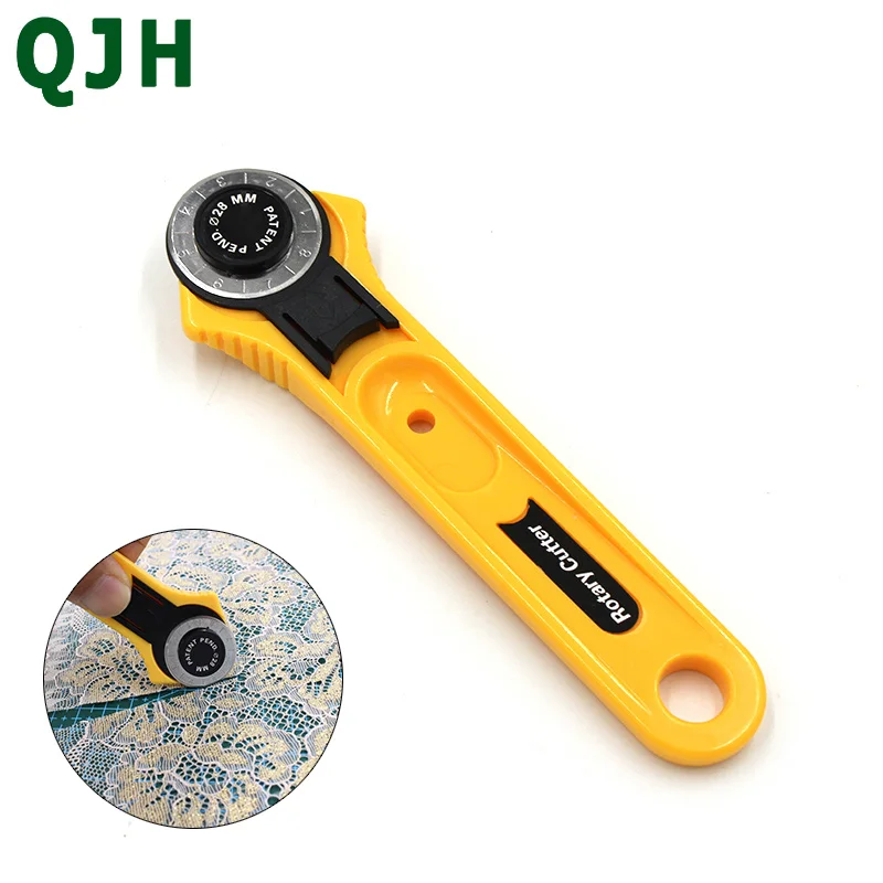 28mm Rotary Cutter Premium Quilters Sewing Fabric Cutting Craft Tool Children's hand-cut safety knife
28mm Rotary Cutter Premium Quilters Sewing Fabric Cutting Craft Tool Children's hand-cut safety knife