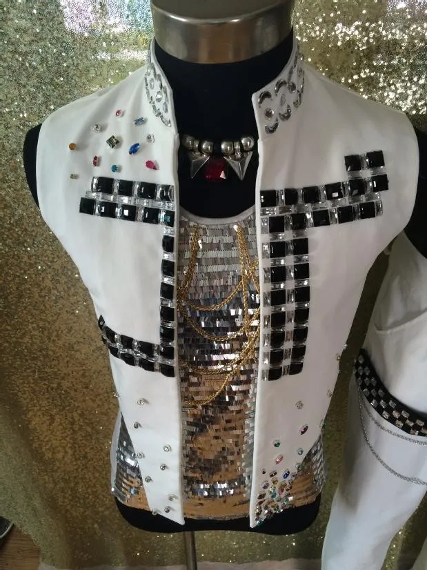 Male Fashion cool stylish Diamonds handmade White Vest Costumes DJ Stage wear Nightclub male singer dancer performance coat
Male Fashion cool stylish Diamonds handmade White Vest Costumes DJ Stage wear Nightclub male singer dancer performance coat