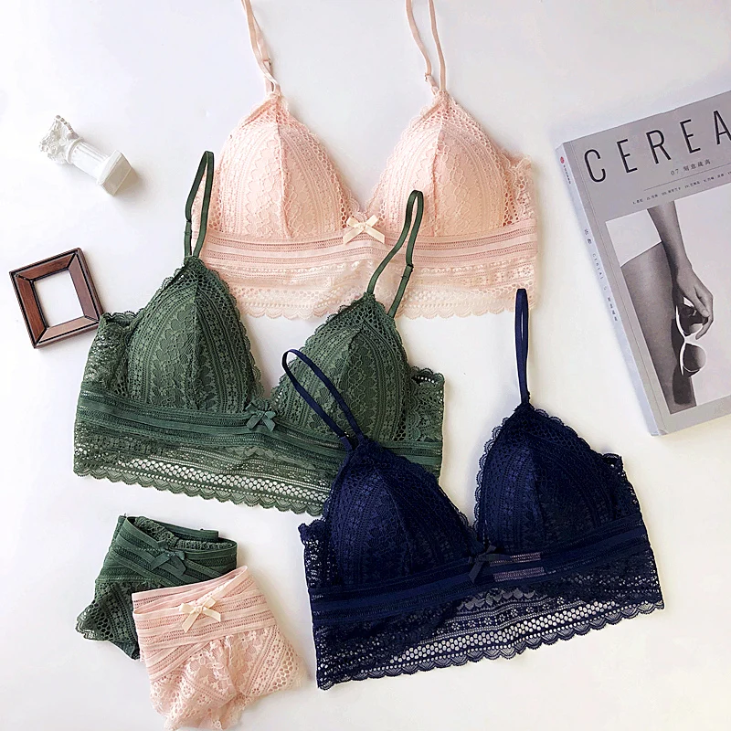 4 colors Sexy lace 3/4 cup thin cotton women wire free bra and panty set transparent female underwear lingerie girls sleepwear
4 colors Sexy lace 3/4 cup thin cotton women wire free bra and panty set transparent female underwear lingerie girls sleepwear