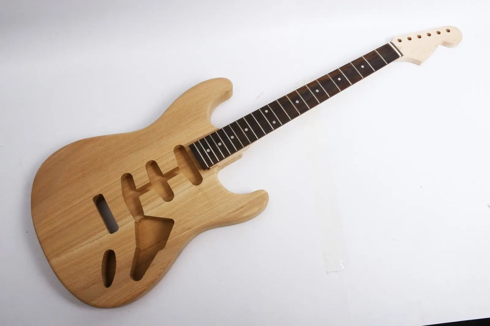 One set Electric Guitar Kit Unfinished ASH Maple Guitar Neck Body replacement ,Guitar parts
One set Electric Guitar Kit Unfinished ASH Maple Guitar Neck Body replacement ,Guitar parts