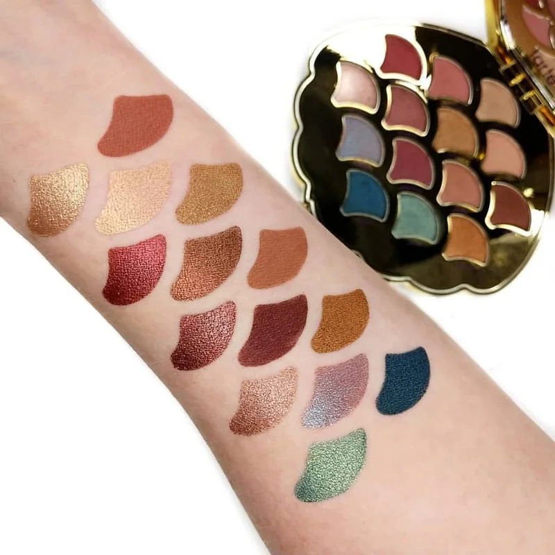 Mermaid Shell Eyeshadow Palette 14 Color Shimmer Matte Nude Pigmented Diamond Glitter Eyeshadow Pallete Cosmetic Makeup Palette
Mermaid Shell Eyeshadow Palette 14 Color Shimmer Matte Nude Pigmented Diamond Glitter Eyeshadow Pallete Cosmetic Makeup Palette