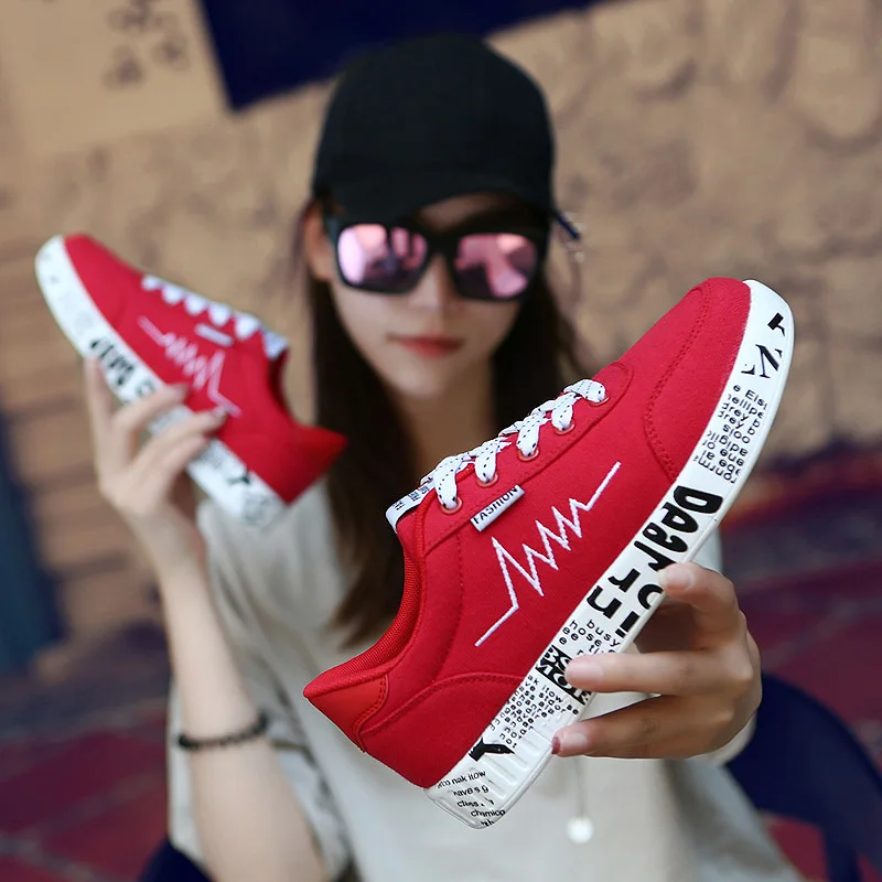 2019 Spring Autumn Woman Sneakers Fashion Casual Shoes Male Lovers Graffiti Fashion Flat Ladies Vulcanize Shoes Zapatos De Mujer
2019 Spring Autumn Woman Sneakers Fashion Casual Shoes Male Lovers Graffiti Fashion Flat Ladies Vulcanize Shoes Zapatos De Mujer