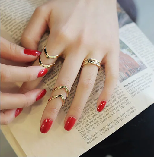 3pcs/1set Spiral Rings Set Gold Silver adjustable V shape chain rings for New Korean Women's Punk fashion Jewelry Accessories
3pcs/1set Spiral Rings Set Gold Silver adjustable V shape chain rings for New Korean Women's Punk fashion Jewelry Accessories