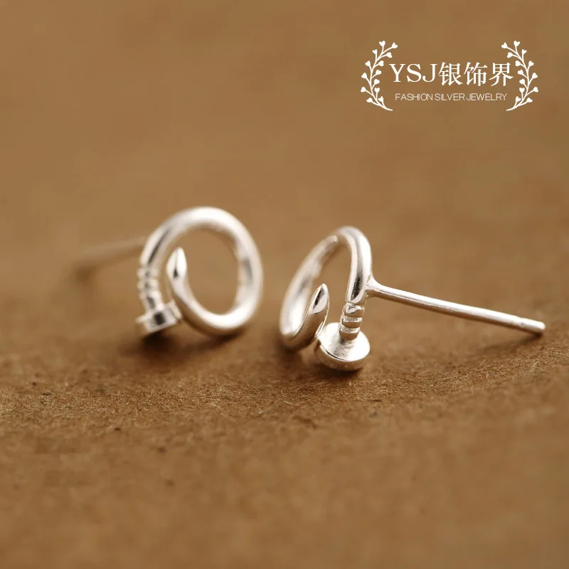 Japan and South Korea all-match female personality fashion 925 Silver Earring nail shape
Japan and South Korea all-match female personality fashion 925 Silver Earring nail shape