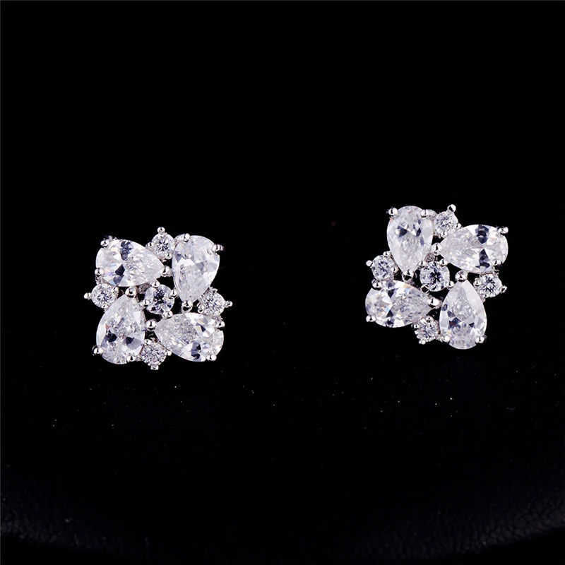UILZ Trendy Korea Style Stud Earrings Cut Square Zircon Flower Shape Women Jewelry For Gifts UE377
UILZ Trendy Korea Style Stud Earrings Cut Square Zircon Flower Shape Women Jewelry For Gifts UE377