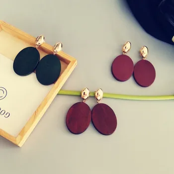 Kshmir geometric oval earrings atmospheric exaggeration Retro fashion women earrings
Kshmir geometric oval earrings atmospheric exaggeration Retro fashion women earrings