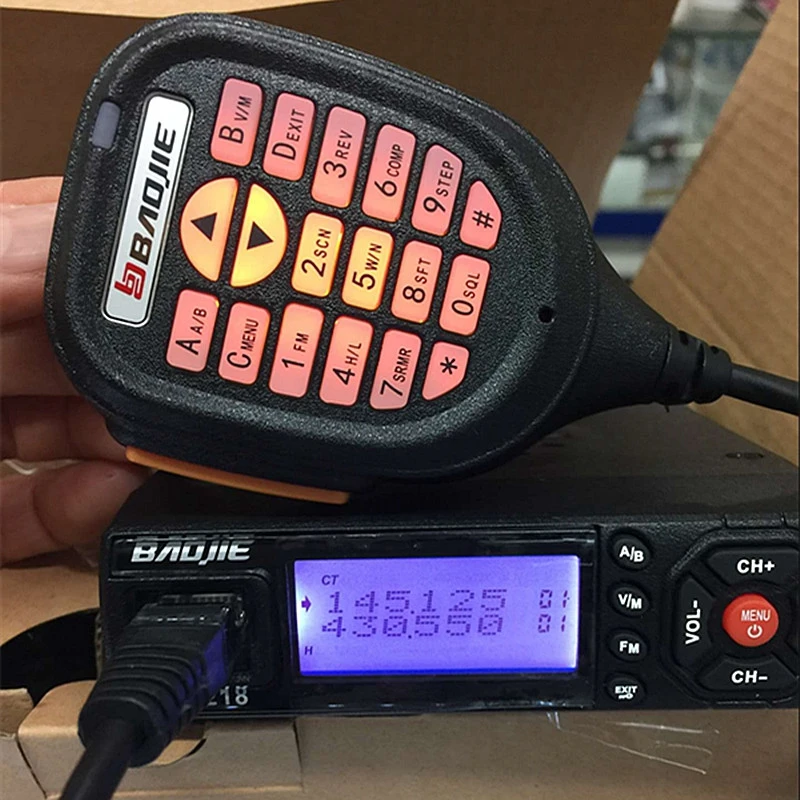 BJ-218 car radio transceiver dua band Walkie Talkie Radios Comunicador portable 25w powerful ham CB radio USB Cable
BJ-218 car radio transceiver dua band Walkie Talkie Radios Comunicador portable 25w powerful ham CB radio USB Cable