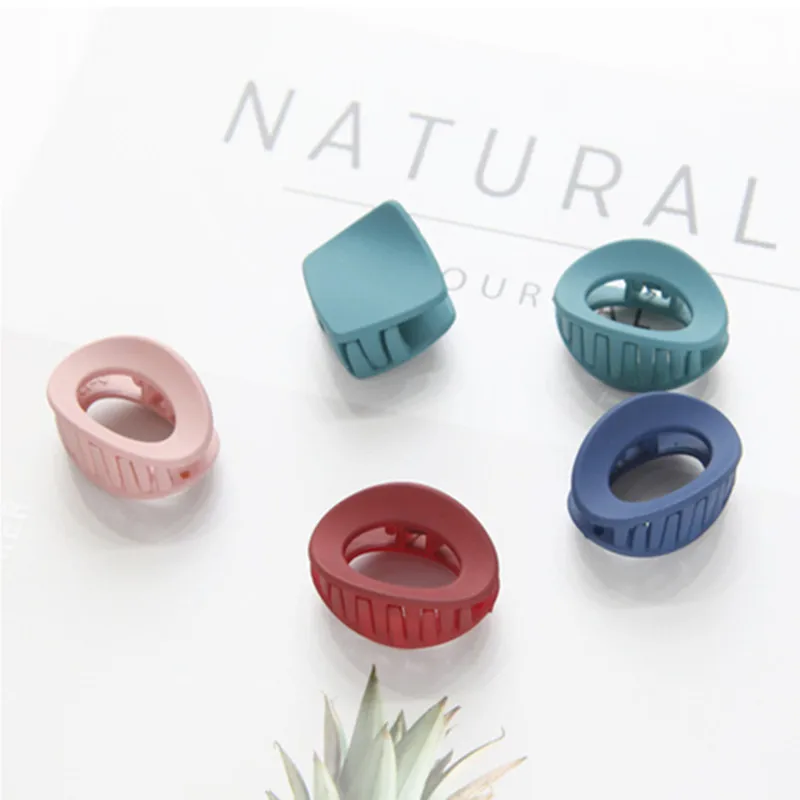 1PC Women Cute Hair Clip Resin Hairpins Solid Color Square Hair Crab Hair Claws Women Make UP Washing Tool Hair Accessories
1PC Women Cute Hair Clip Resin Hairpins Solid Color Square Hair Crab Hair Claws Women Make UP Washing Tool Hair Accessories