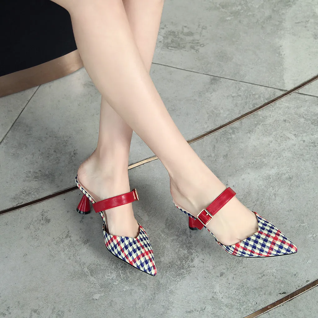 2019 Women Slippers Hollow Mules Shoes Women Summer Casual Beach Slippers Pointed Toe Slides Women Sandals
2019 Women Slippers Hollow Mules Shoes Women Summer Casual Beach Slippers Pointed Toe Slides Women Sandals