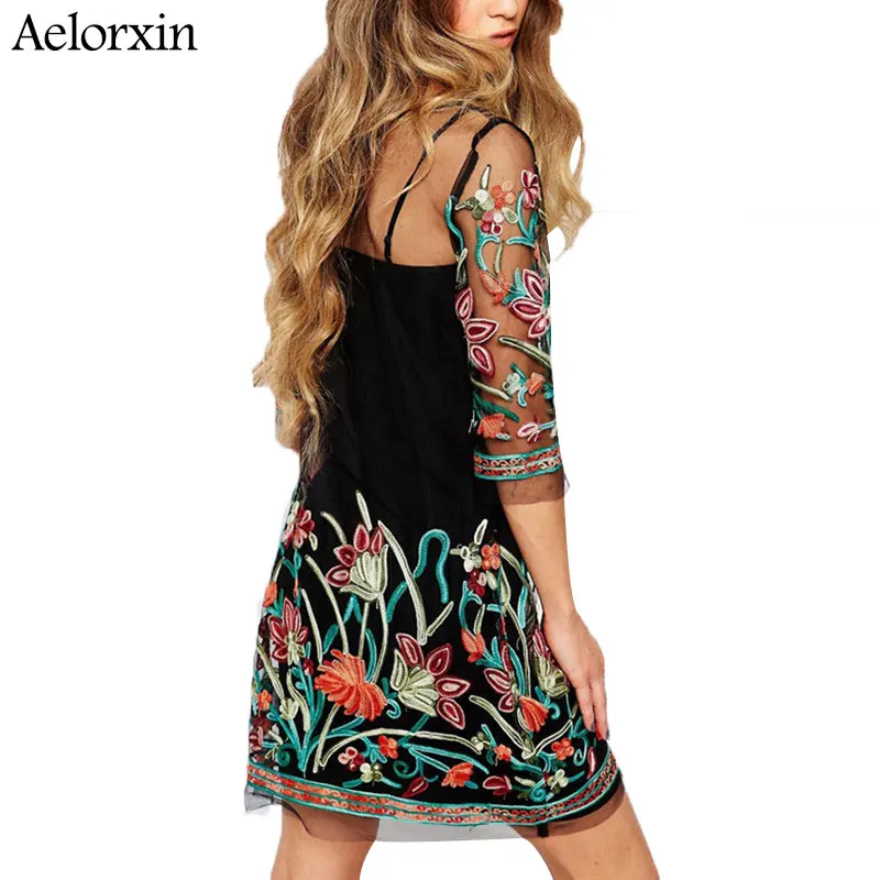 Beach Dress Summer Sexy Dress Women 2019 Boho Vintage Floral Embroidery Lace Mesh Mini Dresses Casual Vestidos Plus Size
Beach Dress Summer Sexy Dress Women 2019 Boho Vintage Floral Embroidery Lace Mesh Mini Dresses Casual Vestidos Plus Size