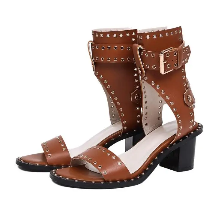 New Designer Gladiator Shoes Real Leather Rivet Summer Boots Retro Rome Backle Strap Women Sexy High Heel Sandals
New Designer Gladiator Shoes Real Leather Rivet Summer Boots Retro Rome Backle Strap Women Sexy High Heel Sandals