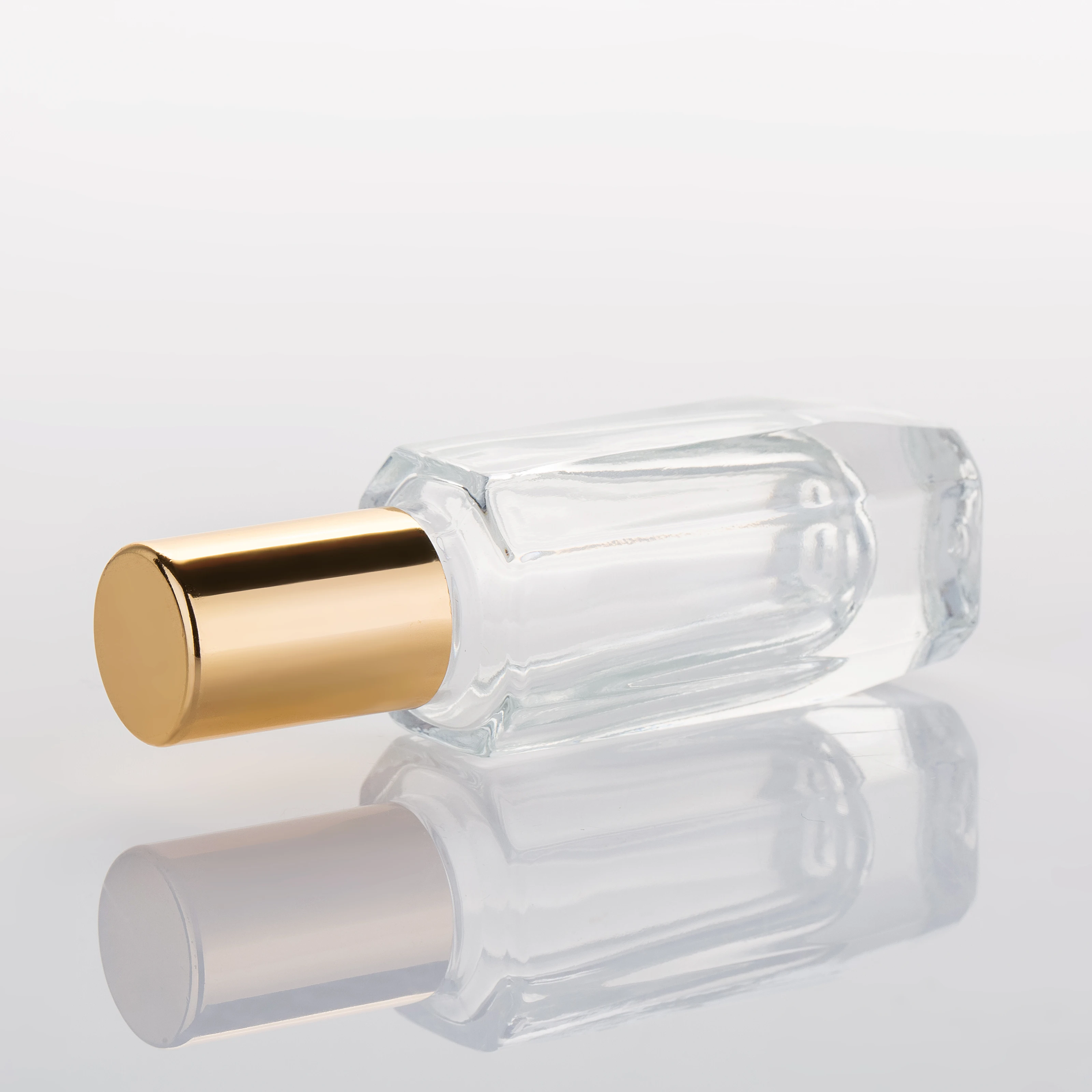 MUB- 10ml Mini Steel Ball Bottle Empty Refillable Roll On Bottle For Essential Oil Glass Perfume Bottle
MUB- 10ml Mini Steel Ball Bottle Empty Refillable Roll On Bottle For Essential Oil Glass Perfume Bottle