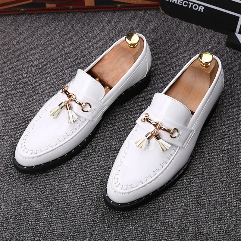 New 2019 popular Casual Mens Shoes glitter rivet tassels Flat Formal Oxfords Wedding Evening Dress shoes Sapato Social Masculino
New 2019 popular Casual Mens Shoes glitter rivet tassels Flat Formal Oxfords Wedding Evening Dress shoes Sapato Social Masculino