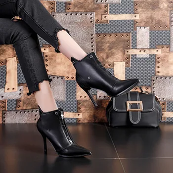 Top Leather Boots 2019 New Autumn Women Shoes Fashion High Heels Zip Breathable Short Boots Pointed Toe Ladies Sexy Party Boots
Top Leather Boots 2019 New Autumn Women Shoes Fashion High Heels Zip Breathable Short Boots Pointed Toe Ladies Sexy Party Boots