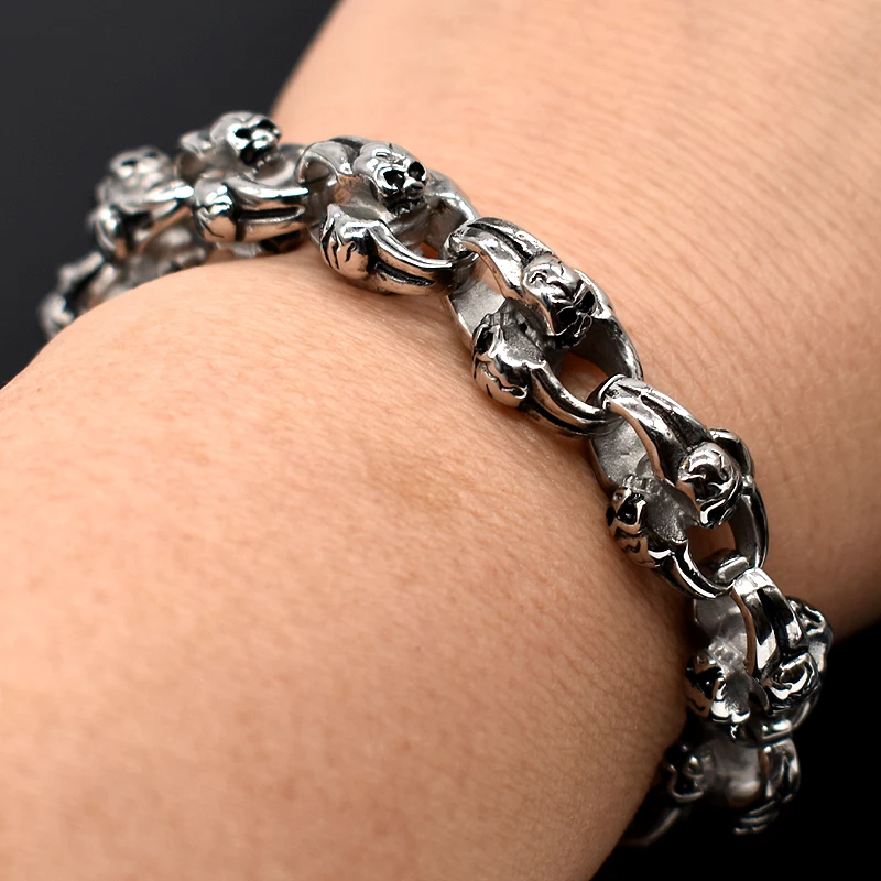 AMUMIU Top Quality Gothic Style Skull Bracelet 316L Stainless Steel Hot Biker Punk Skull Fashion Gift Design Bracelet HZB115
AMUMIU Top Quality Gothic Style Skull Bracelet 316L Stainless Steel Hot Biker Punk Skull Fashion Gift Design Bracelet HZB115