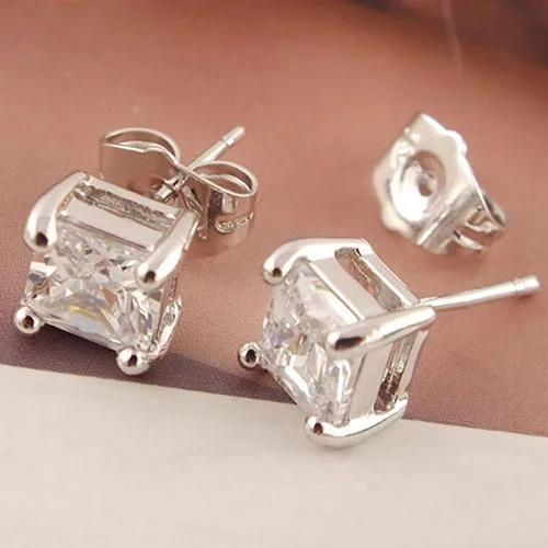 2015 New Arrival Women Fashion Silver Plated Clear Square Cubic Zirconia Ear Studs Earrings
2015 New Arrival Women Fashion Silver Plated Clear Square Cubic Zirconia Ear Studs Earrings