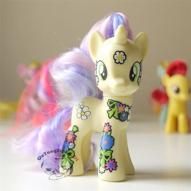 P8-093 Action Figures 8cm Little Cute Horse Model Doll Painted yellow Anime Toys for Children
P8-093 Action Figures 8cm Little Cute Horse Model Doll Painted yellow Anime Toys for Children