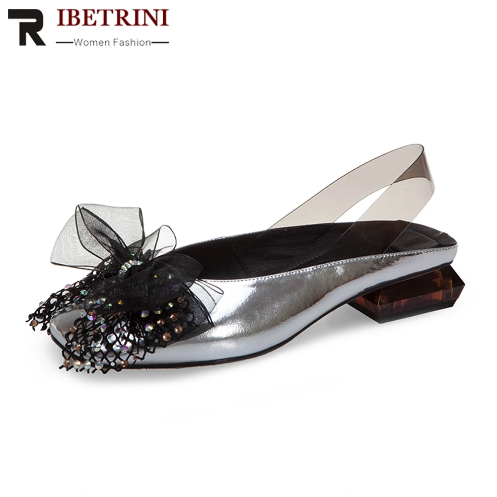 RIBETRINI 2019 New Genuine Cow Leather Shoes Sandals Butterfly Knot Sandals Women Summer Women Party Shoes Woman Size 36-40
RIBETRINI 2019 New Genuine Cow Leather Shoes Sandals Butterfly Knot Sandals Women Summer Women Party Shoes Woman Size 36-40