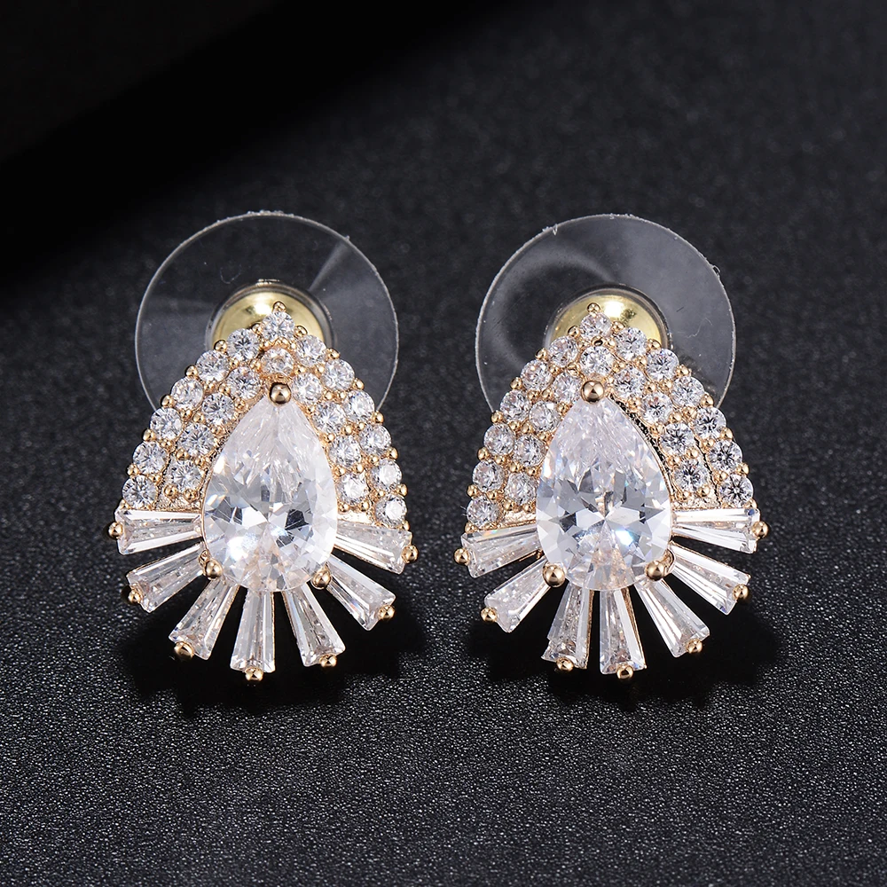 GODKI 18mm Elegant Sector Fashion Cubic Zirconia Women Engagement Party Night Out Bridal Wedding Mini Stud Earrings for Women
GODKI 18mm Elegant Sector Fashion Cubic Zirconia Women Engagement Party Night Out Bridal Wedding Mini Stud Earrings for Women