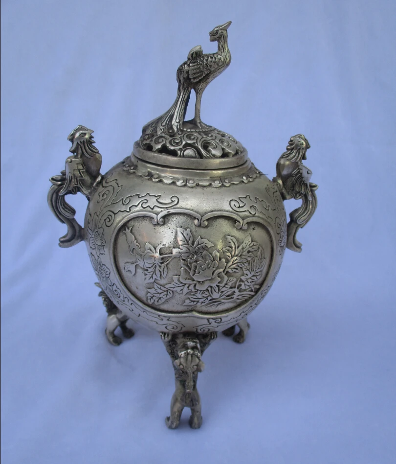 Antique Collectible decorated old antique tibet silver carved 3 lion feet incense burner/bird lid censer Free Shipping
Antique Collectible decorated old antique tibet silver carved 3 lion feet incense burner/bird lid censer Free Shipping