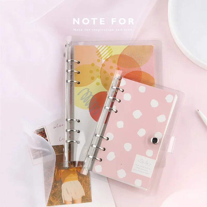1 Pcs New diary PVC shell notebook painted pink wave point travel diary plan notebook loose-leaf notebook diary A5 / A6
1 Pcs New diary PVC shell notebook painted pink wave point travel diary plan notebook loose-leaf notebook diary A5 / A6