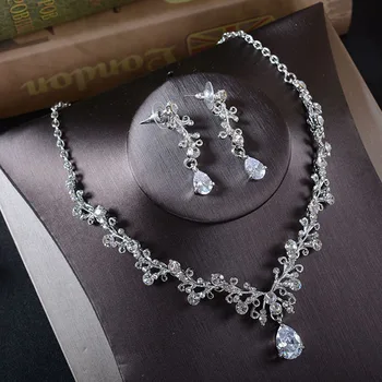 TREAZY Luxury Cubic Zircon Crystal Bridal Jewelry Set Floral Waterdrop Necklace Earrings Set for Women Wedding Party Jewelry Set
TREAZY Luxury Cubic Zircon Crystal Bridal Jewelry Set Floral Waterdrop Necklace Earrings Set for Women Wedding Party Jewelry Set