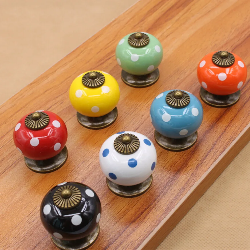 7pcs 34mm lovely Knobs Hand Painted Ceramic Cabinet Drawer Pull (Multicolour)
7pcs 34mm lovely Knobs Hand Painted Ceramic Cabinet Drawer Pull (Multicolour)