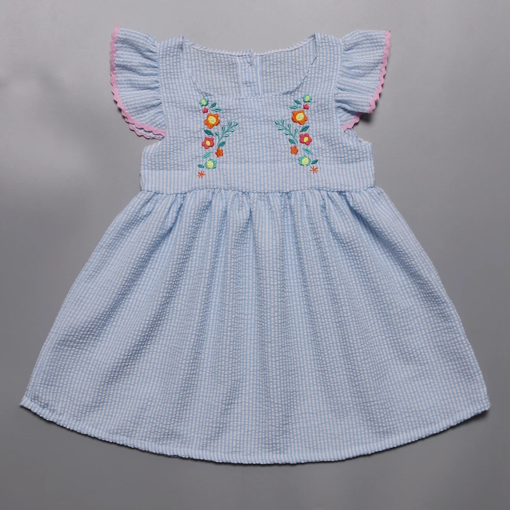 CONICE NINI Baby Girl Dresses Small flying sleeves cute fashion Embroidered flower Striped seersucker kids dresses for girls
CONICE NINI Baby Girl Dresses Small flying sleeves cute fashion Embroidered flower Striped seersucker kids dresses for girls