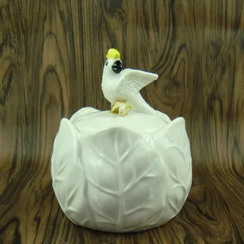 Porcelain Macaw Miniature Candy Canister Ornamental Ceramics Cabbage Shape Organizer Jar Decoration Art and Craft Accessories
Porcelain Macaw Miniature Candy Canister Ornamental Ceramics Cabbage Shape Organizer Jar Decoration Art and Craft Accessories