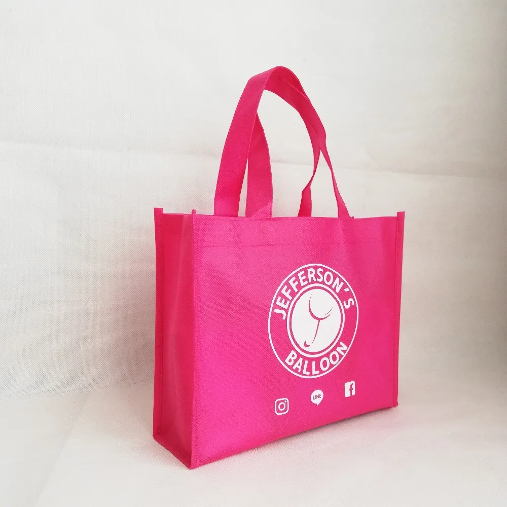 300pcs/lot 26Hx32x8cm Custom Logo Reusable Non Woven Shopping Tote Bags for Wedding Party with Your Personalized Logo Printed
300pcs/lot 26Hx32x8cm Custom Logo Reusable Non Woven Shopping Tote Bags for Wedding Party with Your Personalized Logo Printed