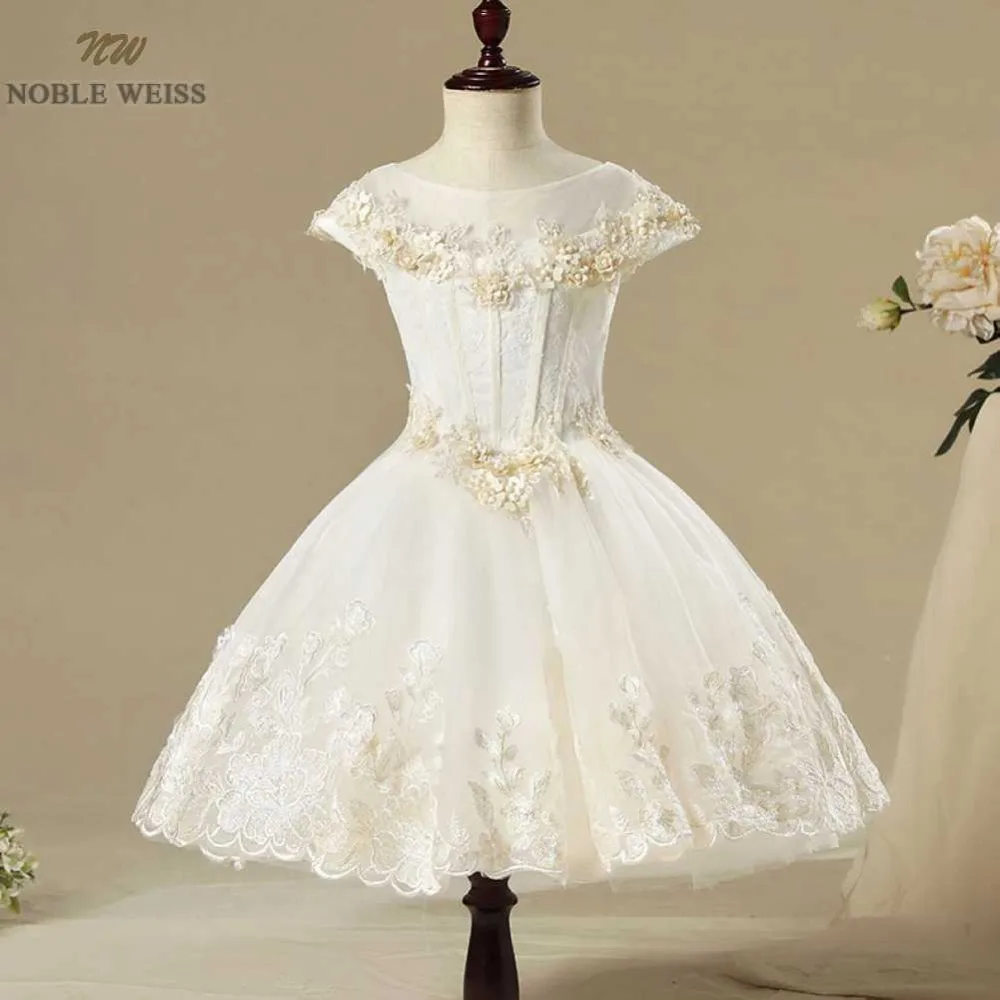 NOBLE WEISS Tulle Pageant Dresses for girls O-Neck Formal Knee-Length Appliques Flower Customize Flower Girl Dress
NOBLE WEISS Tulle Pageant Dresses for girls O-Neck Formal Knee-Length Appliques Flower Customize Flower Girl Dress