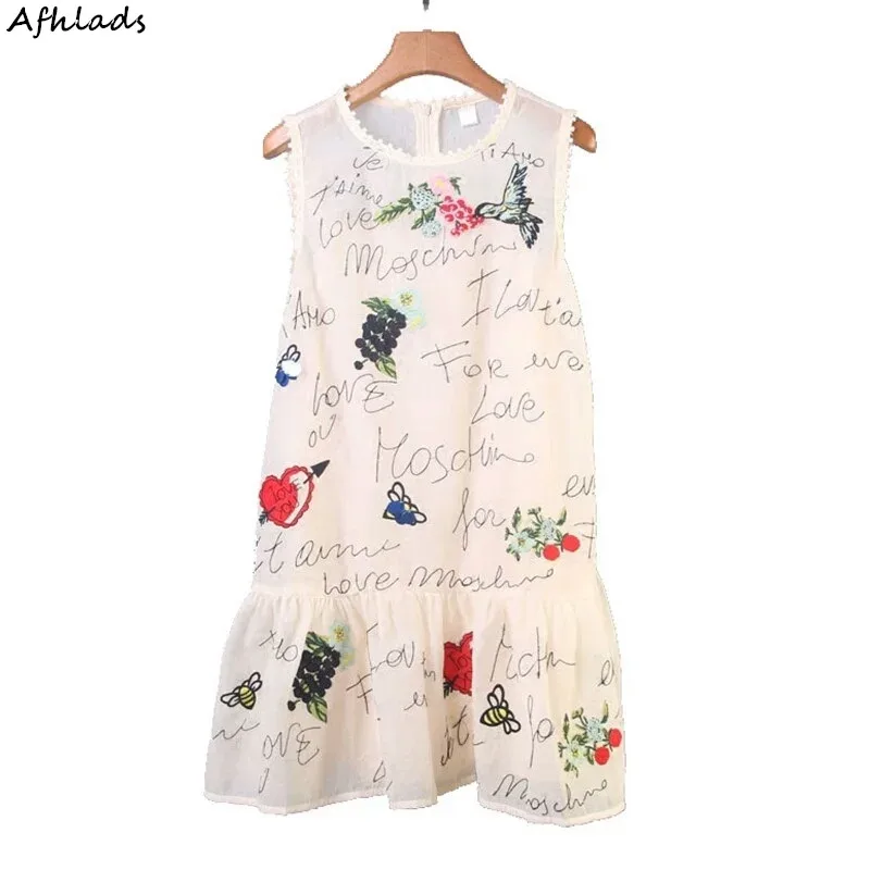 Runway Women's Summer Letter Sequins Beaded Embroidered Loose Dress Ruffles Female Sleeveless Round Neck Mini Casual Vest Dress
Runway Women's Summer Letter Sequins Beaded Embroidered Loose Dress Ruffles Female Sleeveless Round Neck Mini Casual Vest Dress