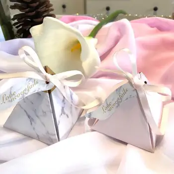 50 Pcs Creative Marble Style Triangular Pyramid Wedding Favors Candy Box Party Supplies Thanks Chocolate Gift Box Bomboniera
50 Pcs Creative Marble Style Triangular Pyramid Wedding Favors Candy Box Party Supplies Thanks Chocolate Gift Box Bomboniera