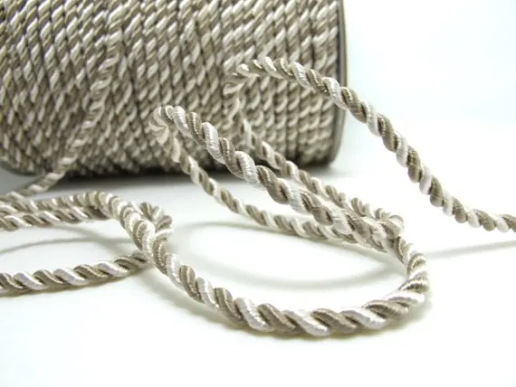CLEARANCE|5 Yards 4mm Brown and White Twist Cord Rope Trim|Craft Supplies|Scrapbook|Decoration|Hair Supplies|Embellishment
CLEARANCE|5 Yards 4mm Brown and White Twist Cord Rope Trim|Craft Supplies|Scrapbook|Decoration|Hair Supplies|Embellishment