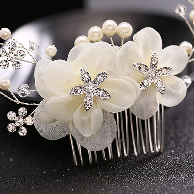 Women Flower Rhinestone Beauty Hair Comb Bridal Wedding Delicate Dress Hair Accessories Ladies Simulation Pearl Headpieces
Women Flower Rhinestone Beauty Hair Comb Bridal Wedding Delicate Dress Hair Accessories Ladies Simulation Pearl Headpieces