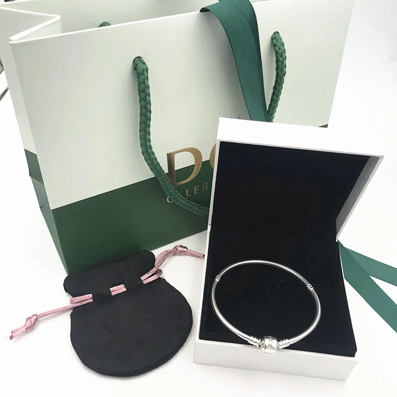 New Perfect Charm logo Engraved S925 Silver bangle pandoras bracelet women chain pendant pulsera iconic jewelry DIY,doracharms
New Perfect Charm logo Engraved S925 Silver bangle pandoras bracelet women chain pendant pulsera iconic jewelry DIY,doracharms
