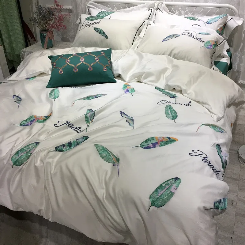 Green Feather Embroidery White Egyptian cotton Modern Bedding sets Queen King size Duvet cover Bed sheets linen set Pillowcases
Green Feather Embroidery White Egyptian cotton Modern Bedding sets Queen King size Duvet cover Bed sheets linen set Pillowcases