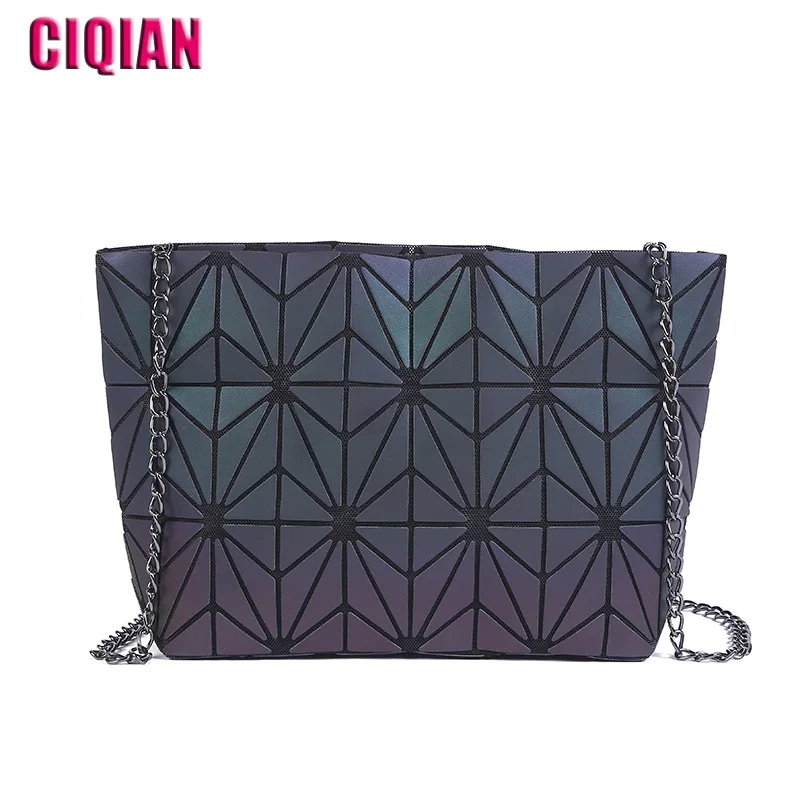 New Designer Fashion bag Women Luminous Bag Geometric Handbag Quilted Chain Shoulder Bags Laser Plain Folding Free Shipping
New Designer Fashion bag Women Luminous Bag Geometric Handbag Quilted Chain Shoulder Bags Laser Plain Folding Free Shipping