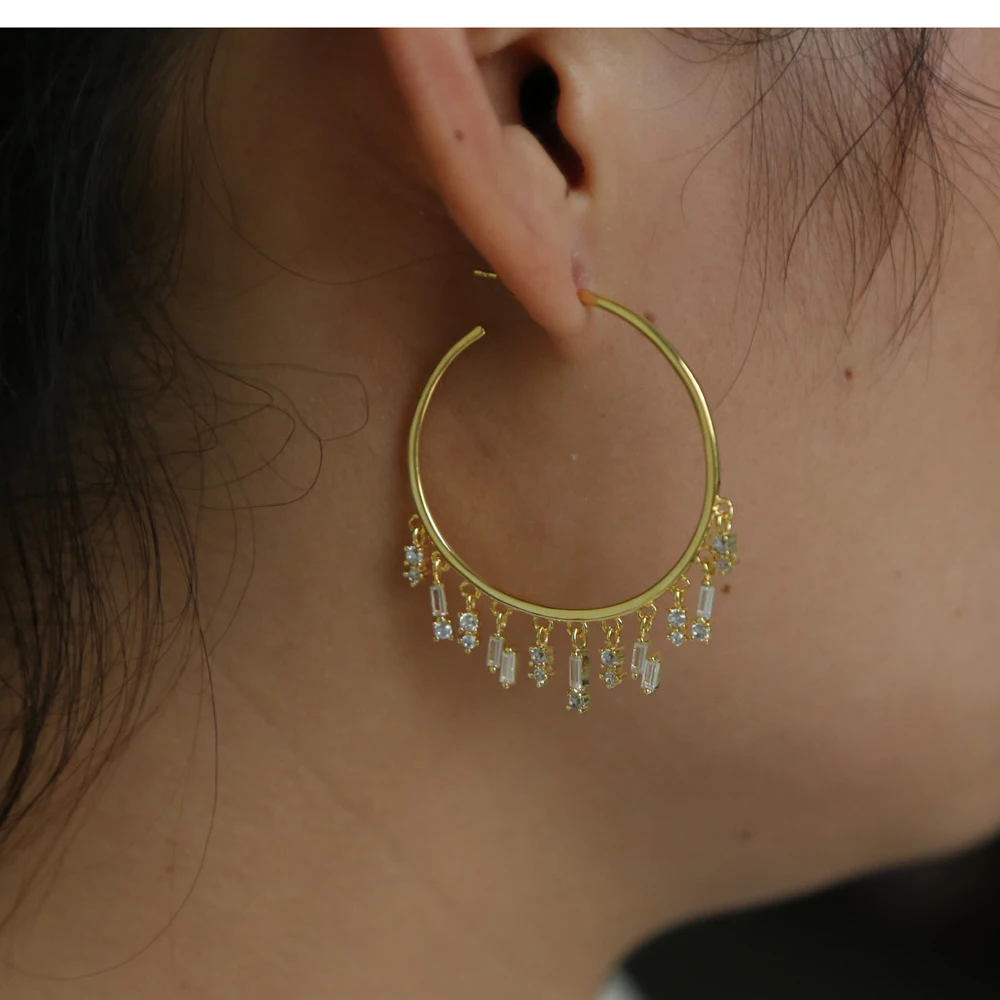 Crystal Charms Gold Color CZ Crystal Earring Zircon Pierced european luxury fashion Drop Earrings High Quality Free Shipping
Crystal Charms Gold Color CZ Crystal Earring Zircon Pierced european luxury fashion Drop Earrings High Quality Free Shipping