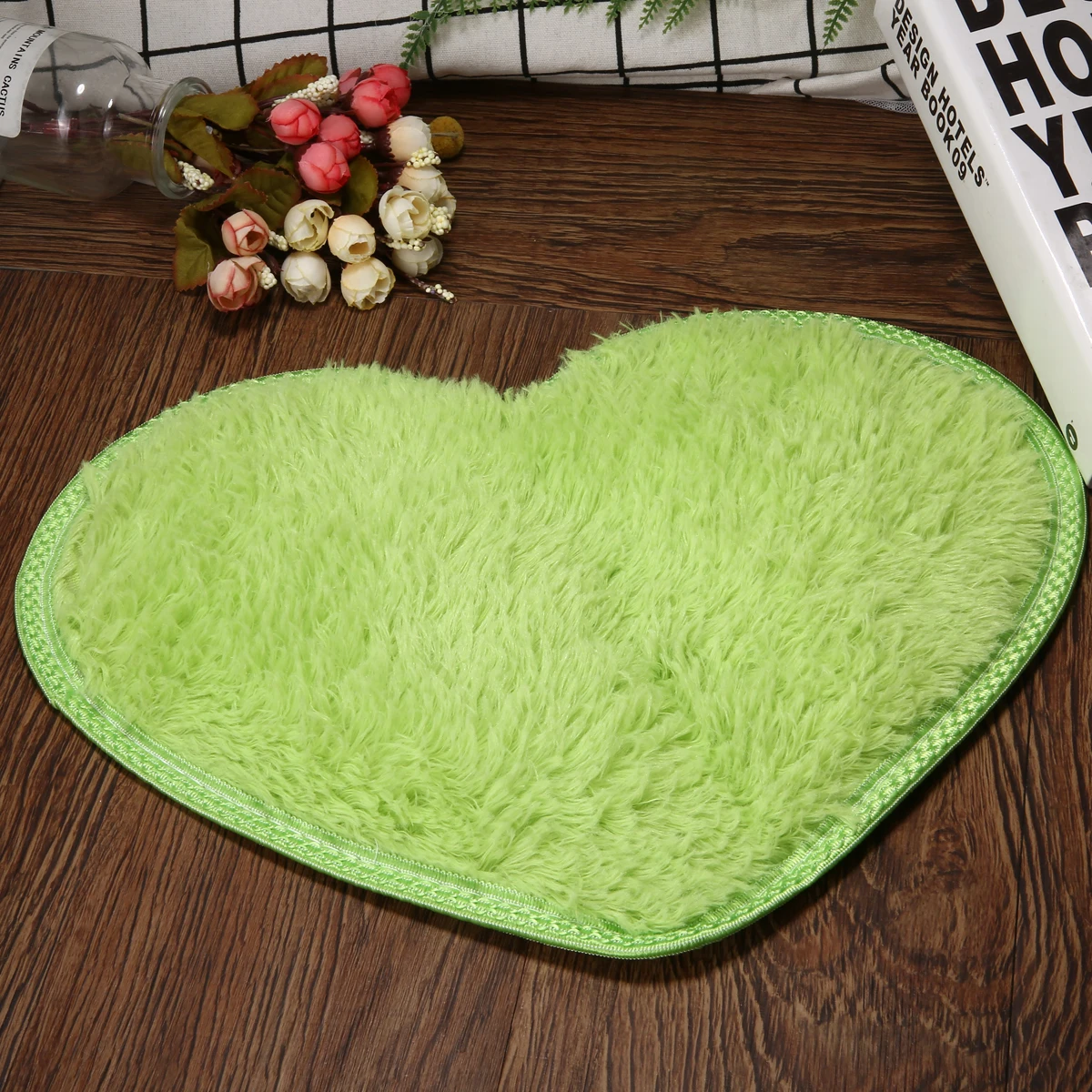 40cm*28cm Non-slip Heart Shape Bath Floor Door Mats Kitchen Inside Bathroom Home Entrance Rug Decor
40cm*28cm Non-slip Heart Shape Bath Floor Door Mats Kitchen Inside Bathroom Home Entrance Rug Decor