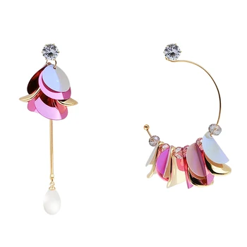 2019 new Asymmetric sequin earrings for women temperament personality earrings Girlfriend gift fashion jewelry
2019 new Asymmetric sequin earrings for women temperament personality earrings Girlfriend gift fashion jewelry